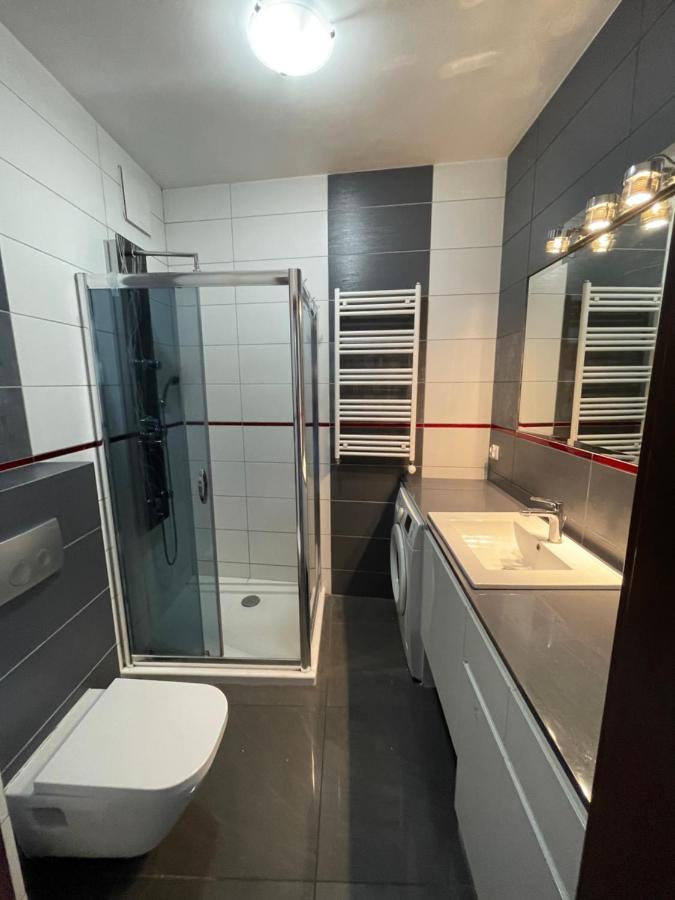 Gdynia Apartament 42 M Z Miejscem W Garazu Z Winda Blisko Centrum I Morza Exterior photo